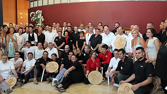 Paella-participants_Sueca-2014-550x.jpg